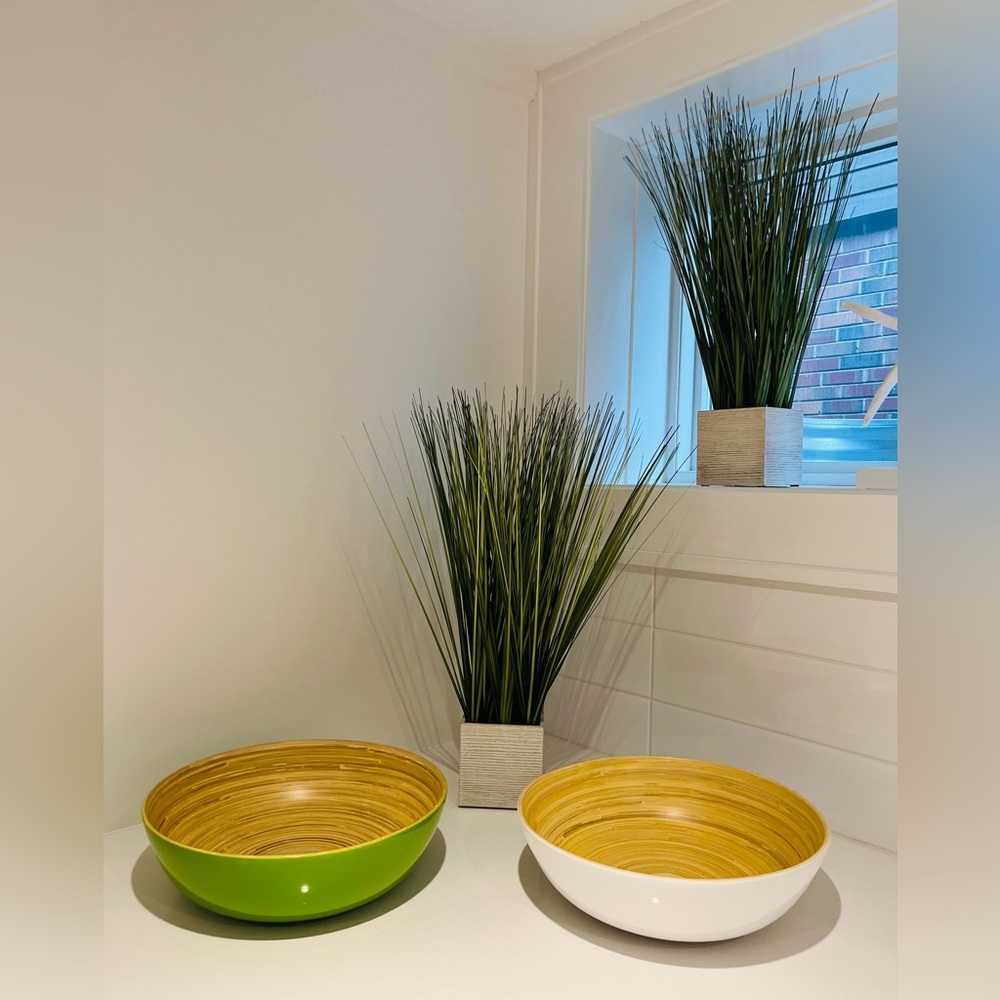 💚🤍IKEA Set of 2 “RUNDLIG” Serving Bowls/ Decor Bowls